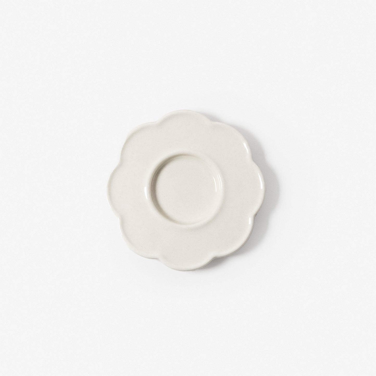 A refined Dehua porcelain teaware and tableware piece, crafted in the kilns of Fujian with a legacy dating back to ancient China; this minimalist yet culturally rich ceramic reflects the purity of Eastern craftsmanship, blending seamlessly into modern interiors inspired by Chinese tradition, ritual, and timeless design. Hog Lane, London Based Chinese homeware UK