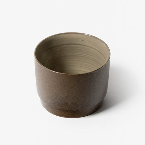 A refined Dehua porcelain teaware and tableware piece, crafted in the kilns of Fujian with a legacy dating back to ancient China; this minimalist yet culturally rich ceramic reflects the purity of Eastern craftsmanship, blending seamlessly into modern interiors inspired by Chinese tradition, ritual, and timeless design. Hog Lane, London Based Chinese homeware UK