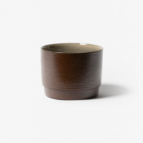 A refined Dehua porcelain teaware and tableware piece, crafted in the kilns of Fujian with a legacy dating back to ancient China; this minimalist yet culturally rich ceramic reflects the purity of Eastern craftsmanship, blending seamlessly into modern interiors inspired by Chinese tradition, ritual, and timeless design. Hog Lane, London Based Chinese homeware UK