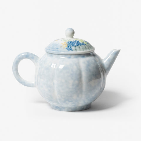 A refined Dehua porcelain teaware and tableware piece, crafted in the kilns of Fujian with a legacy dating back to ancient China; this minimalist yet culturally rich ceramic reflects the purity of Eastern craftsmanship, blending seamlessly into modern interiors inspired by Chinese tradition, ritual, and timeless design. Hog Lane, London Based Chinese homeware UK