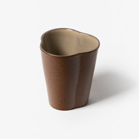 A refined Dehua porcelain teaware and tableware piece, crafted in the kilns of Fujian with a legacy dating back to ancient China; this minimalist yet culturally rich ceramic reflects the purity of Eastern craftsmanship, blending seamlessly into modern interiors inspired by Chinese tradition, ritual, and timeless design. Hog Lane, London Based Chinese homeware UK