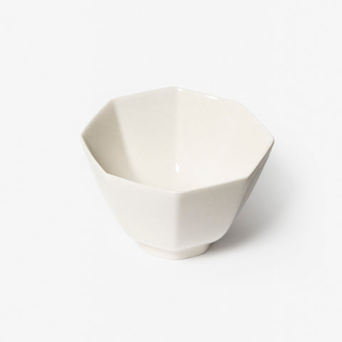A refined Dehua porcelain teaware and tableware piece, crafted in the kilns of Fujian with a legacy dating back to ancient China; this minimalist yet culturally rich ceramic reflects the purity of Eastern craftsmanship, blending seamlessly into modern interiors inspired by Chinese tradition, ritual, and timeless design. Hog Lane, London Based Chinese homeware UK