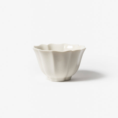 A refined Dehua porcelain teaware and tableware piece, crafted in the kilns of Fujian with a legacy dating back to ancient China; this minimalist yet culturally rich ceramic reflects the purity of Eastern craftsmanship, blending seamlessly into modern interiors inspired by Chinese tradition, ritual, and timeless design. Hog Lane, London Based Chinese homeware UK